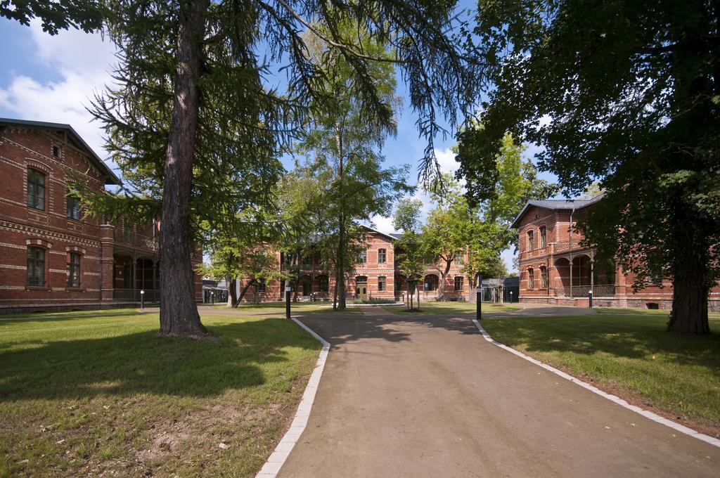 Апарт отель Boardinghaus Weinberg Campus Галль Экстерьер фото